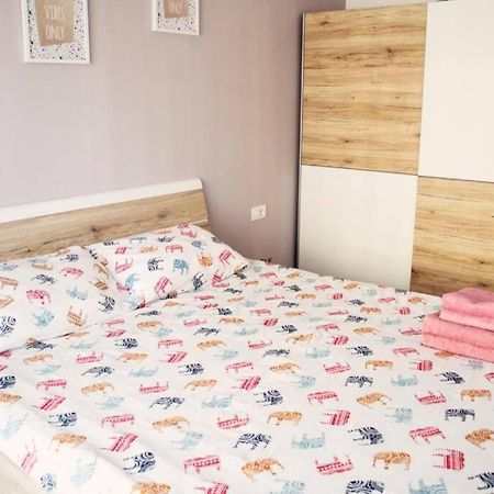 Dream Apartment+Parcare Gratuita Gran Varadino Esterno foto